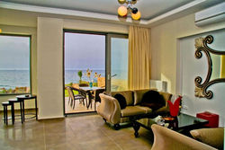 Sea View Beachfront Villa Peri