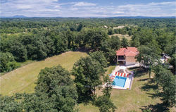 Holiday home Bonasini 47 with Outdoor Swimmingpool