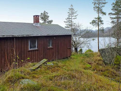 Two-Bedroom Holiday home in Farsund 1