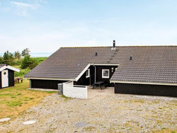 Five-Bedroom Holiday home in Løgstør