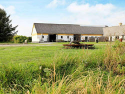 Ten-Bedroom Holiday home in Løkken