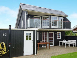 Two-Bedroom Holiday home in Hemmet 5