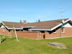 Five-Bedroom Holiday home in Oksbøl 1