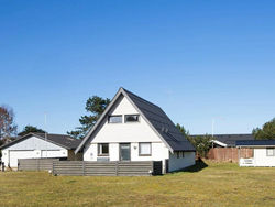Three-Bedroom Holiday home in Glesborg 14