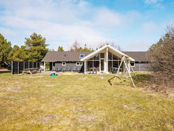 Four-Bedroom Holiday home in Rømø 2