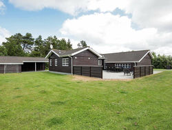 Four-Bedroom Holiday home in Blåvand 20