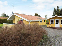 Three-Bedroom Holiday home in Stege 8