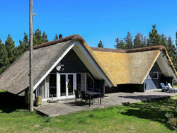 Four-Bedroom Holiday home in Blåvand 31