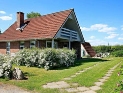Three-Bedroom Holiday home in Hesselager 2