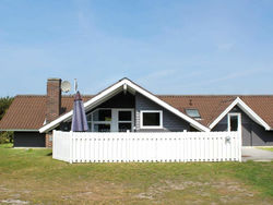 Four-Bedroom Holiday home in Blåvand 45