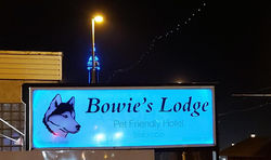 Bowies Lodge