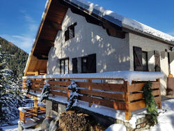 Cozy Chalet near Ski Lift in Modane France