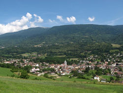 Au pied des Alpes