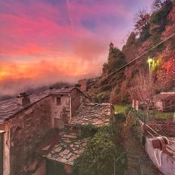 La casa con giardino tra borghi, boschi cascate e natura