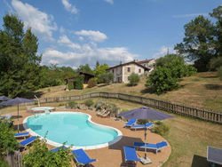 Luxurious Farmhouse in Aulla with Swimming Pool