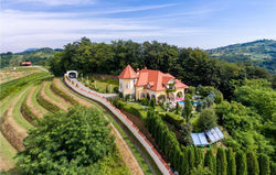 Five-Bedroom Holiday Home in Sv.Kriz Zacretje