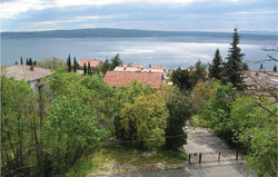 One-Bedroom Apartment in Dramalj