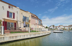 Three-Bedroom Holiday Home in Aigues-Mortes