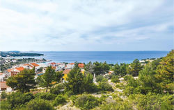 Two-Bedroom Apartment in Dolac