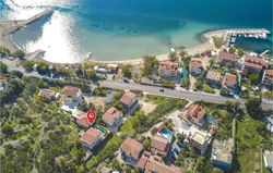 Awesome home in Duce Luka with WiFi and 5 Bedrooms