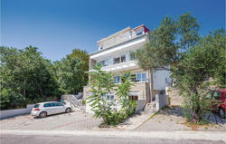 One-Bedroom Apartment in Dramalj