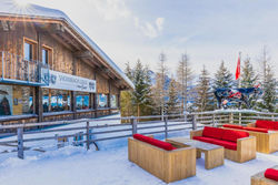 Snow Beach Lodge Metsch