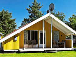 Three-Bedroom Holiday home in Højslev 7