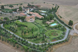 Casale DI Tormaggiore Villa And Country Suites