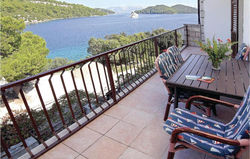 Three-Bedroom Apartment in Mljet