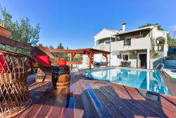 VILLA NIKO with private swimming pool