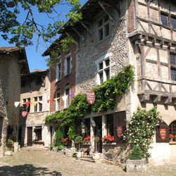 Hostellerie du Vieux Pérouges