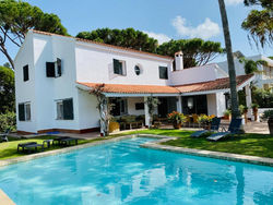 Villa Chalet con Piscina en Urbanización Roche Conil Cádiz Andalucía España