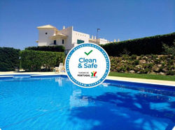 Family Apartment & Pool and Beach & Playground & Albufeira