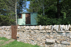 Shepherd's Hut - The Quirky Quarry