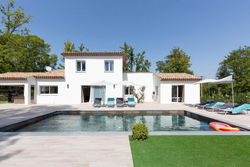 Villa LA GRANDE BASTIDE avec piscine, climatisation et salle de sport