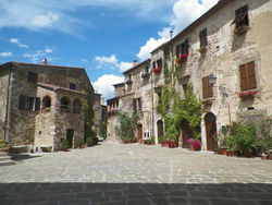 Castel diVino - Piazza del Castello