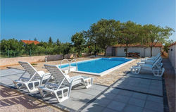 Stunning home in Cista Velika w/ Outdoor swimming pool, Outdoor swimming pool and 3 Bedrooms