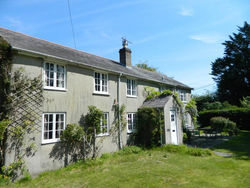 River Cottage a country retreat in wooded gardens