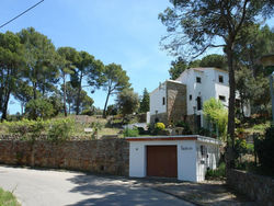 Holiday home with swimming pool, large garden with swimming pool and beautiful view in Begur