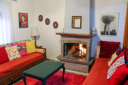 Breathtaking Lake View Cottage with a Fireplace Next to Ioannina City!