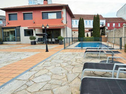 368 Casa Mariluz, con piscina y vistas al río Verdugo