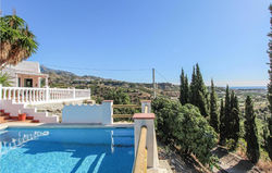 Beautiful home in Frigiliana w/ Outdoor swimming pool, Outdoor swimming pool and 2 Bedrooms