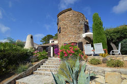 Charmante Villa mit Pool und Panorama-Meerblick in den Golf von Saint-Tropez