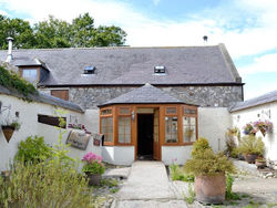 Swallow Cottage - Large Family Cottage with Beautiful Views