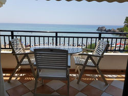 Corfu Glyfada Beachfront Apartment 2