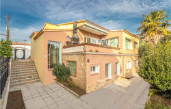 Stunning home in Sant Antoni Calonge w/ WiFi and 5 Bedrooms