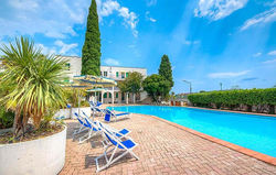 Beautiful apartment in Pietra Ligure w/ Outdoor swimming pool, WiFi and Outdoor swimming pool