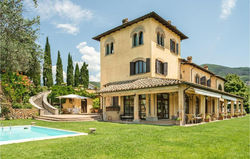 Stunning home in Poggio Catino w/ Outdoor swimming pool, Sauna and WiFi