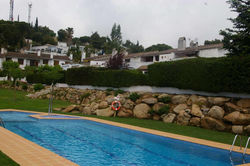 Casas Blanca 14 junto a piscina en playa privada Santa María de Llorell