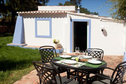 CASA DO PÓNEI - charming and quiet Algarve countrystyle house 2000m from beach